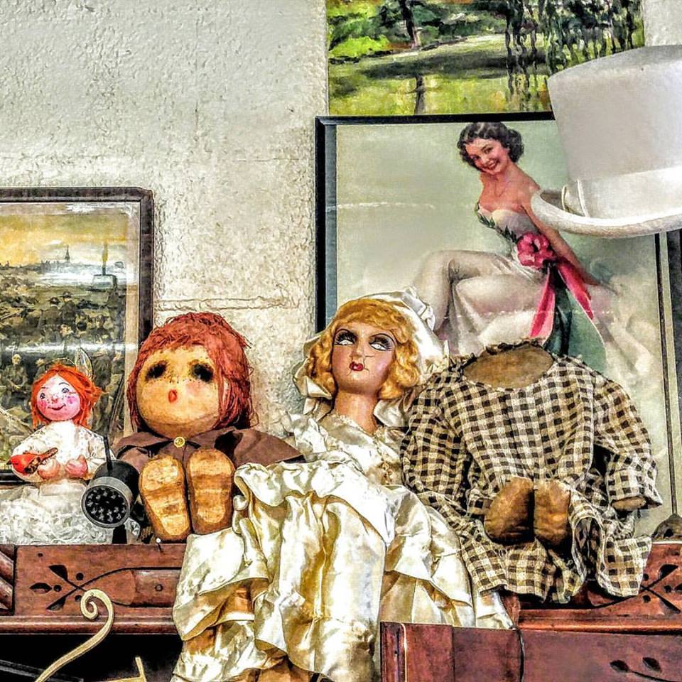 Vintage Antique Dolls, weird scary dolls, Dolls fort Worth